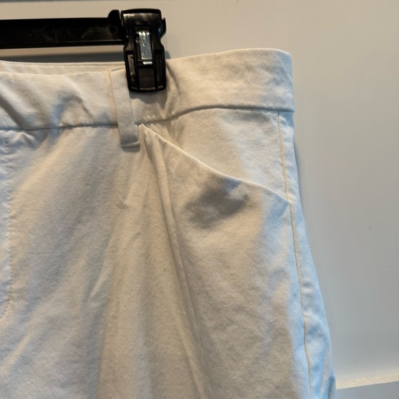 Old Navy Size 20 Women's White Pixie Pants - Picture 3 of 7